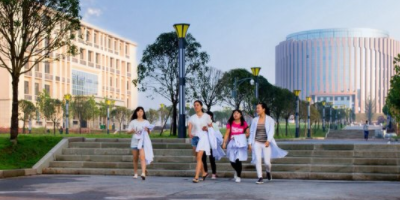 <b>瀘州職業(yè)技術學院</b>